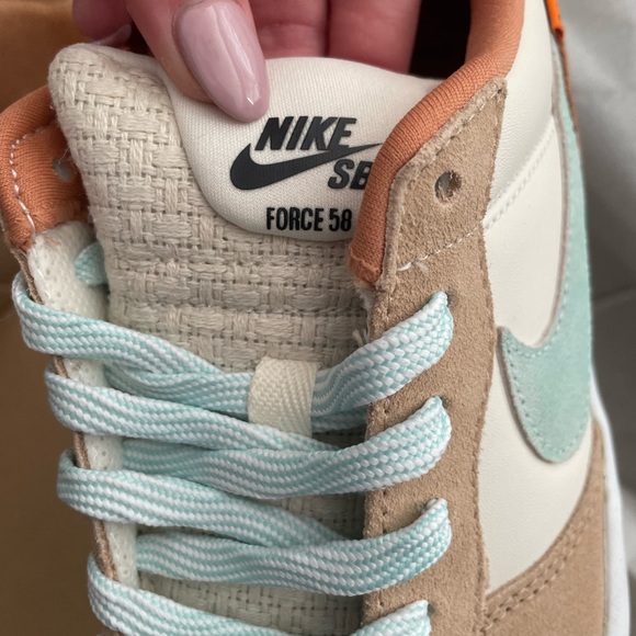 Nike SB 8.5 - Picture 4 of 7